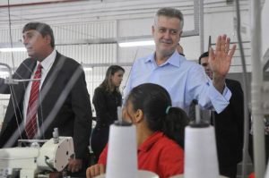 30/01/2015. Crédito: Minervino Junior/CB/D.A Press. Brasil. Brasília - DF. O governador do Distrito Federal Rodrigo Rollemberg, visita Fabrica Social na Cidade Estrutural.