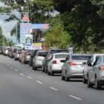 Motoristas de Brasília fazem fila para abastecer sem pagar impostos