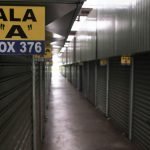 Shopping Popular de Brasília não vinga e ambulantes voltam para as ruas