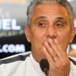 Tite pede centroavante “de bola aérea” no Corinthians