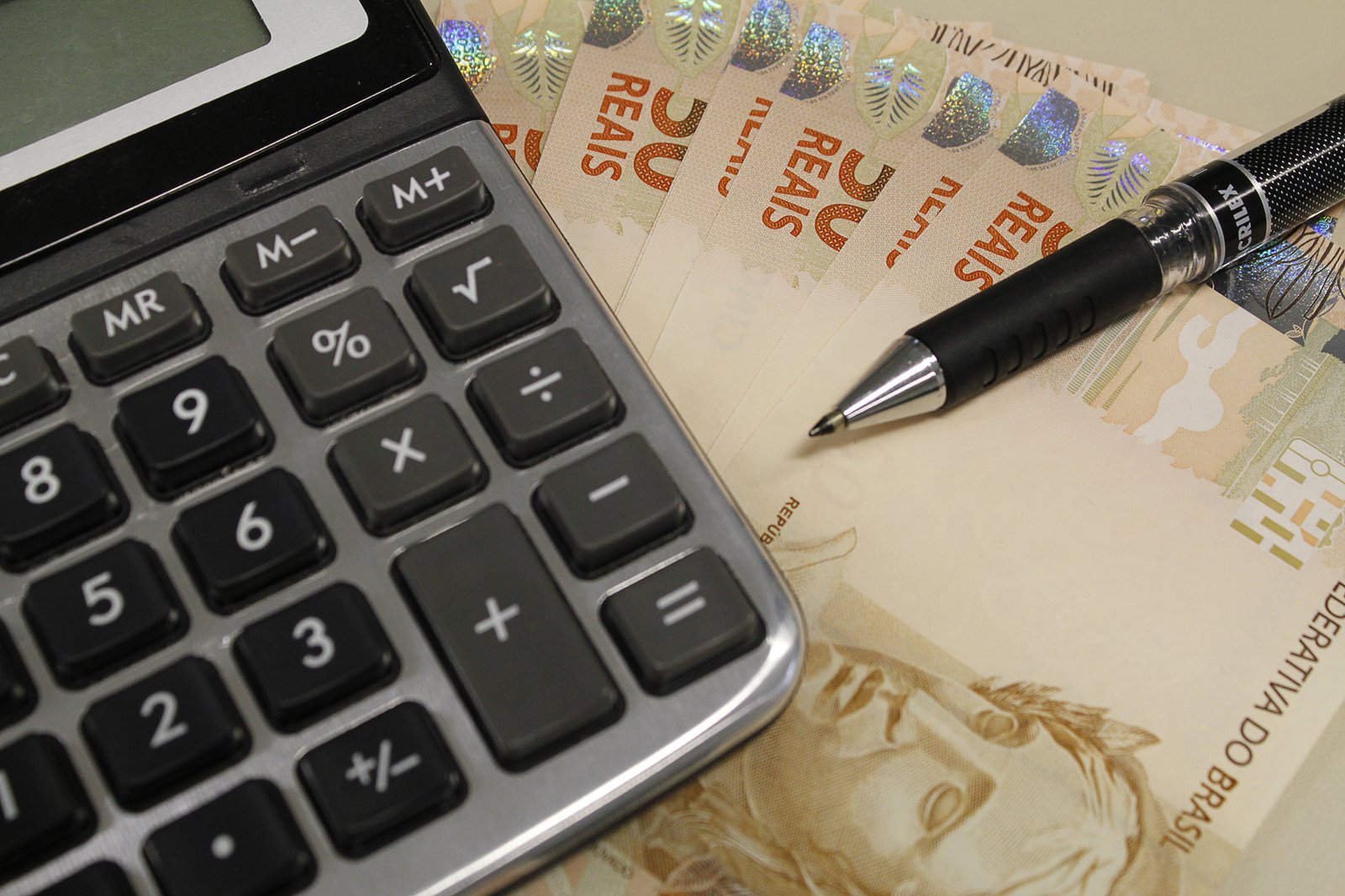 Déficit de US$ 26,6 bi em contas públicas é o maior já registrado em setembro