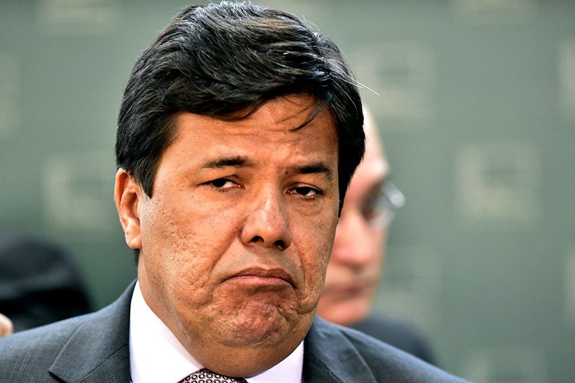 Boato de vazamento do Enem é tentativa de desestabilizar governo, diz ministro