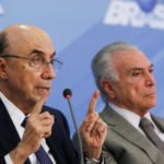 Governo propõe salário mínimo de R$ 979 para o próximo ano