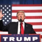 Donald Trump toma posse como o 45º presidente dos Estados Unidos