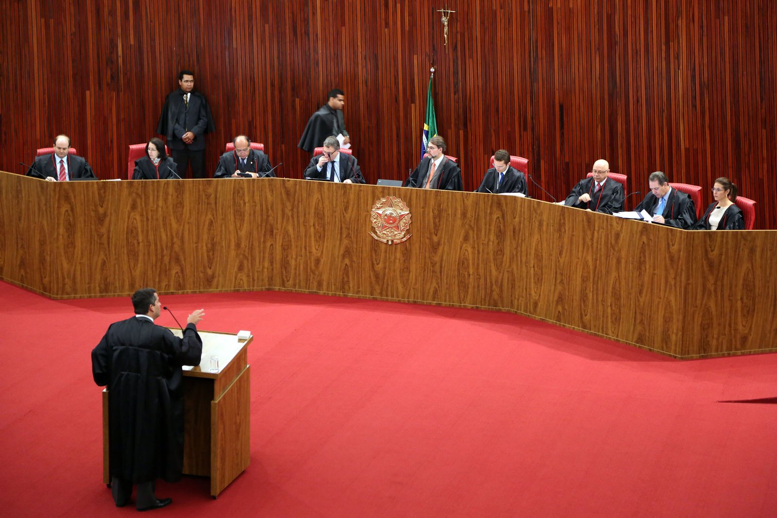 Chapa Dilma-Temer a caminho da absolvição