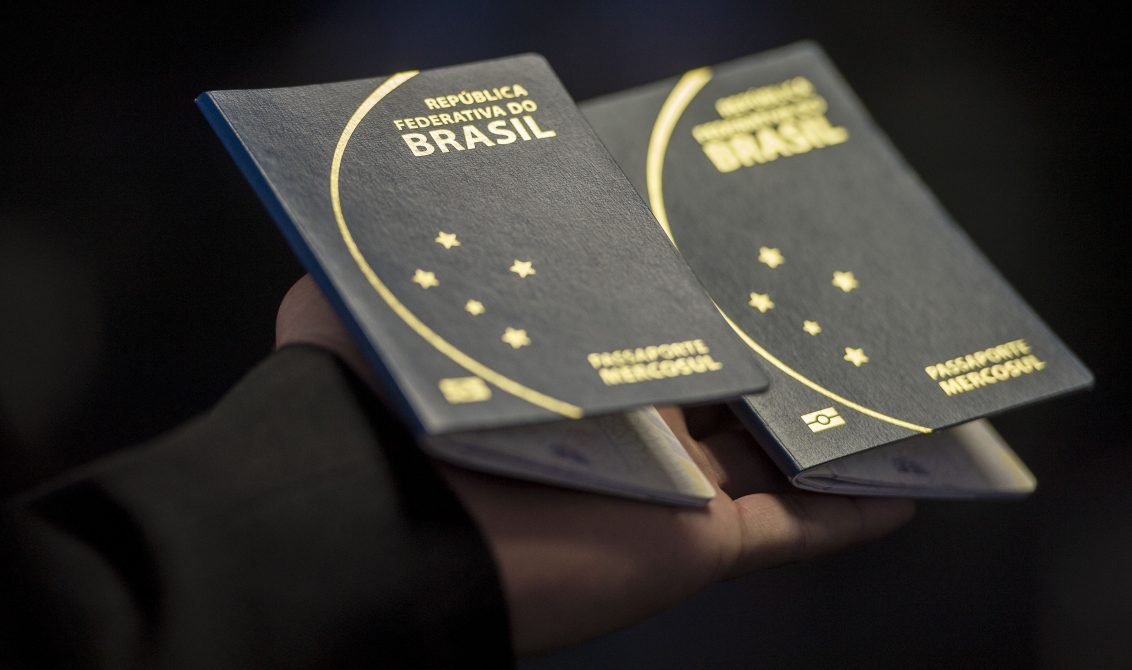 Lula fica sem passaporte