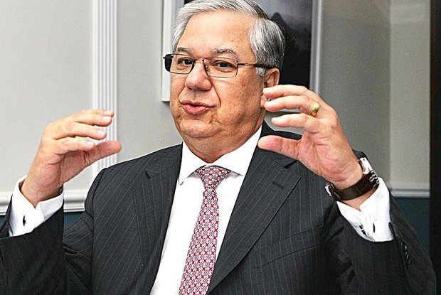 Conselheiro do TCE acusado de vender sentenças vai se aposentar com R$ 30,4 mil