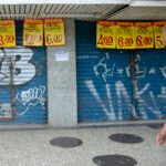 Comércio varejista recua 0,3% em outubro, diz IBGE