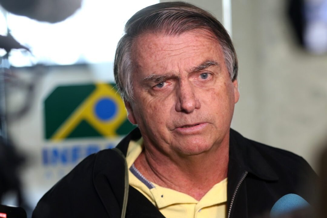 STF questiona Bolsonaro e Valdemar sobre comparecimento a convenção política