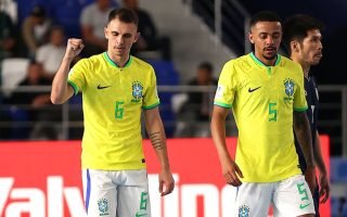 Brasil goleia a Tailândia e avança em primeiro na copa do mundo de futsal