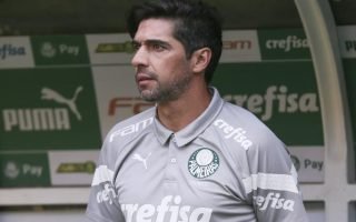 Abel Ferreira entre os melhores técnicos do mundo