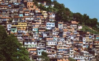 Representantes de favelas levam demandas ao G20 Social no Rio de Janeiro