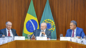 Ministros tentam reduzir pressão antes de reunião com Lula