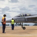 Sem combustível para aviões da FAB, mas sobra verba pública para viagens internacionais de políticos