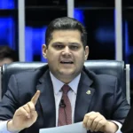 Alcolumbre arquiva PEC da Blindagem após rejeição unânime na CCJ