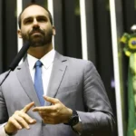 PGR denuncia Eduardo Bolsonaro por coação no curso do processo