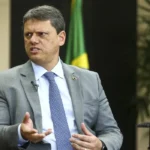 Tarcísio recua e cancela ida a Brasília durante articulações pela anistia
