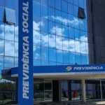 Dino vota para anular regra que reduziu aposentadoria por invalidez