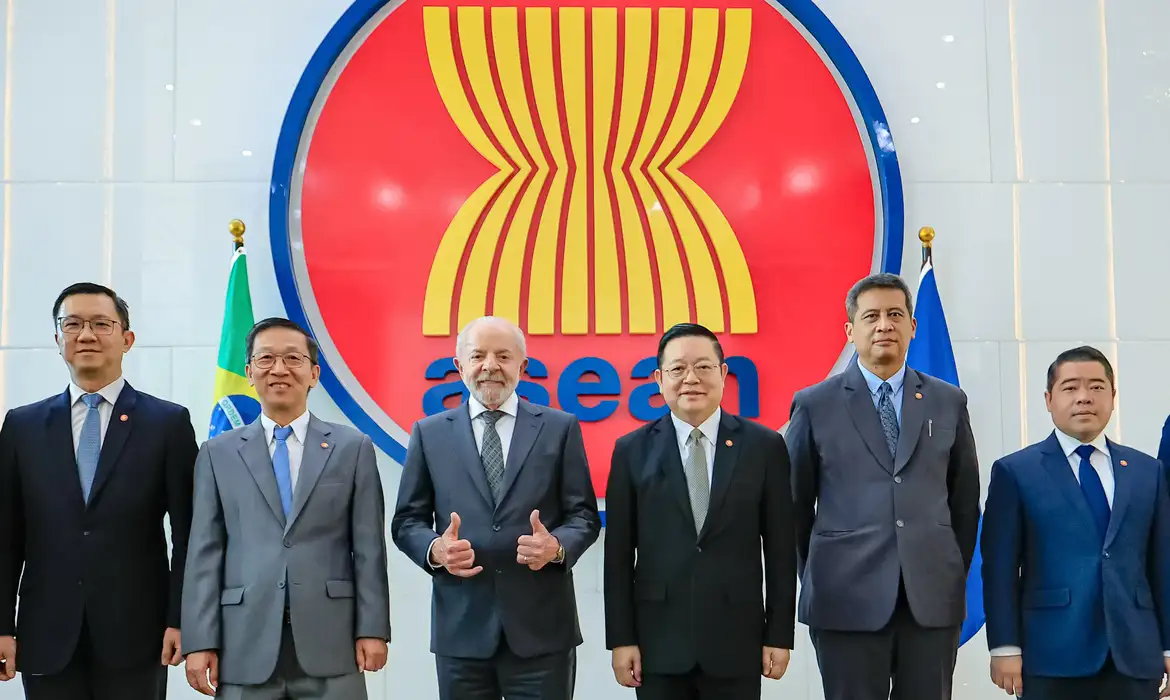 Lula mira integração do Brasil à ASEAN e reforça ambição de protagonismo global