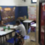 Educação deve ser direito universal e não privilégio de classe, afirma especialista