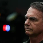 Partido Liberal suspende salário e funções partidárias de Bolsonaro