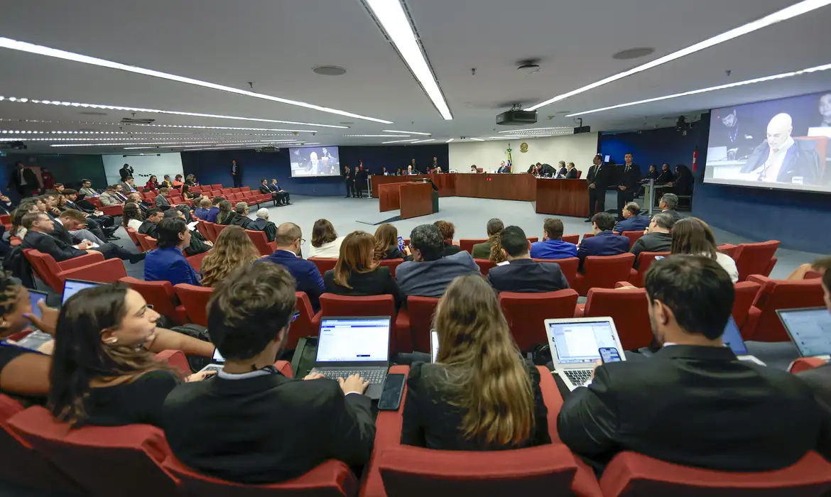 STF inicia julgamento dos réus do Núcleo 3 da trama golpista