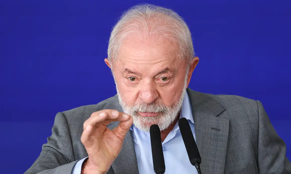 Lula segura decisão sobre dosimetria, numa esperança discreta de que o texto se resolva sozinho