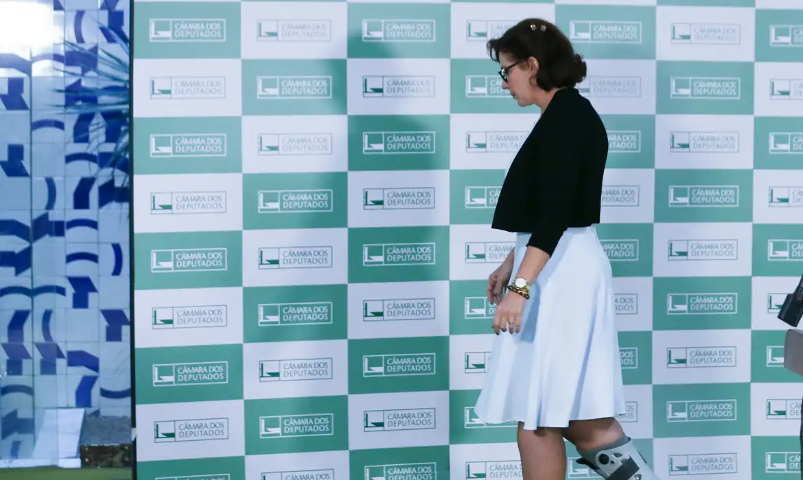 Zambelli renuncia ao mandato após prisão e pressão do Supremo