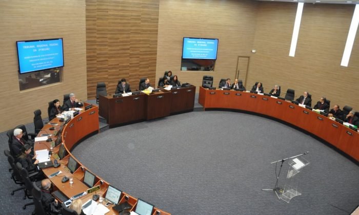 TRF2 - FOLHA DE BRASÍLIA