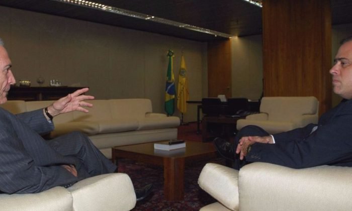 Deputado Paulo Abi-Ackel, Folha de Brasília.