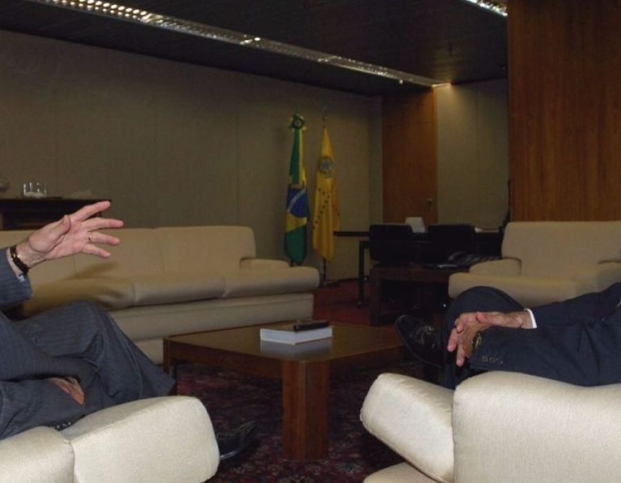Deputado Paulo Abi-Ackel, Folha de Brasília.