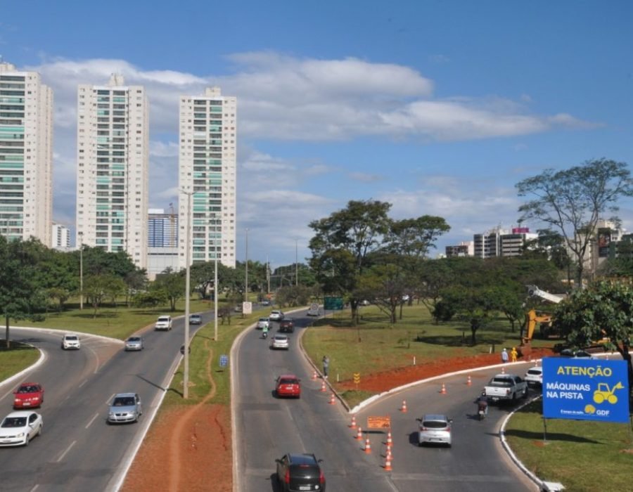 Tesourinha-do-viaduto-central-receberá-os-motoristas-que-farão-o-desvio-após-a-Avenida-das-Palmeiras-em-direção-à-EPTG.-Foto-Joel-Rodrigues-Agência-Brasília-1024x680