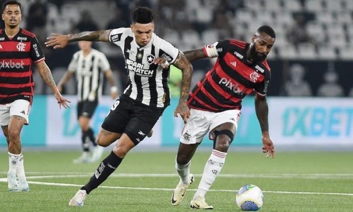 Botafogo x Flamengo - Igor Jesus e Gerson — Foto: Alexandre Durão