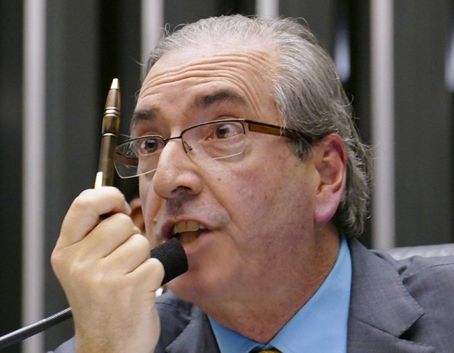 cunha-cria-comissao-para-legalizar-jogo-do-bicho