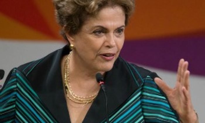 dilma_marcelocamargo_abr1