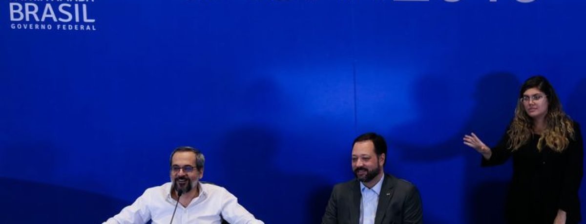 O Ministro da Educação, Abraham Weintraub, e o presidente do Inep, Alexandre Lopes, fazem balanço sobre o ENEM 2019