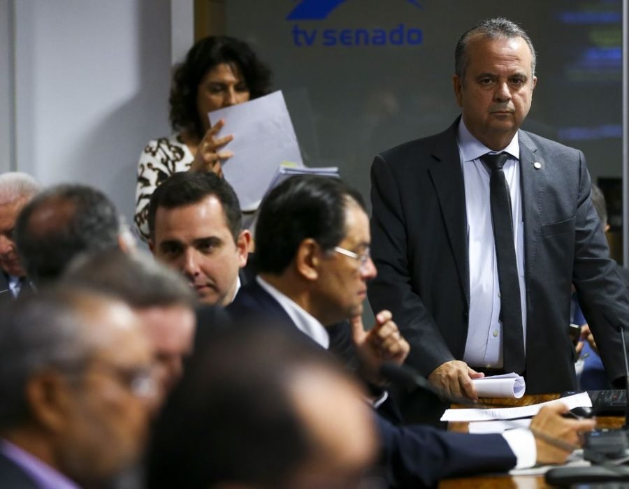 O secretário especial da Previdência, Rogério Marinho, durante sessão da Comissão de Constituição e Justiça do Senado para votação do relatório da Reforma da Previdência.