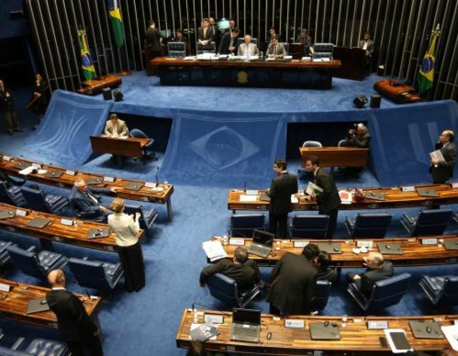 plenario_do_senado_aprova_pec_da_reforma_politica