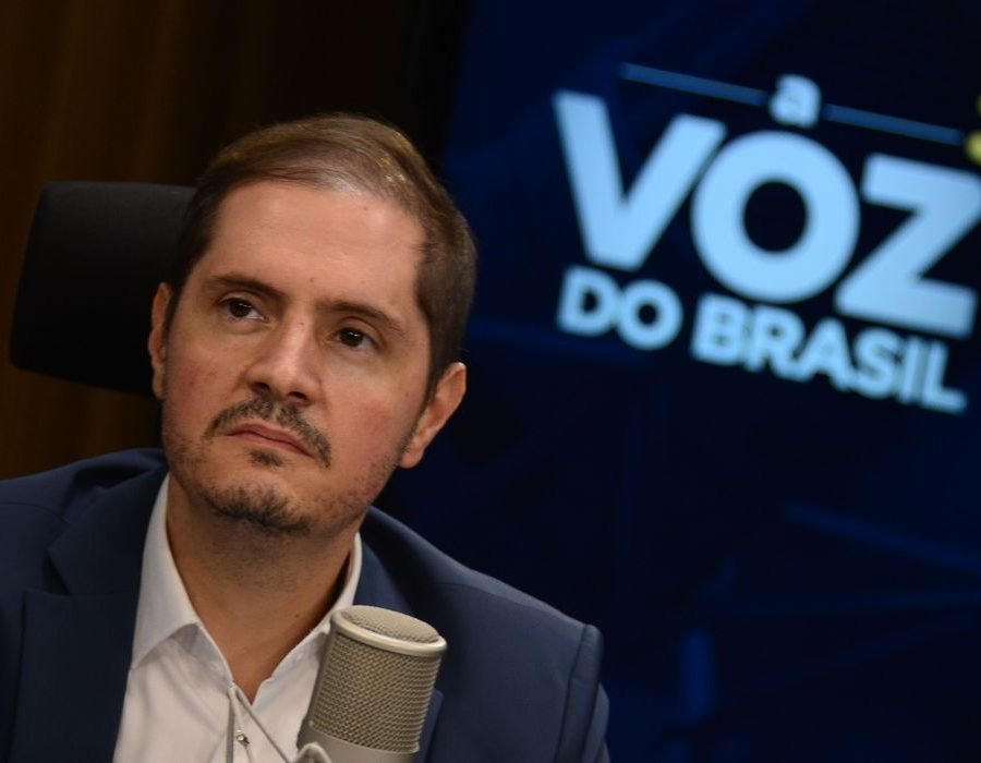 Advogado-Geral da União,Bruno Bianco Leal, é entrevistado no programa A Voz do Brasil.